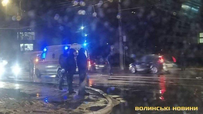 У Луцьку легковик збив людину, потерпіла – у лікарні