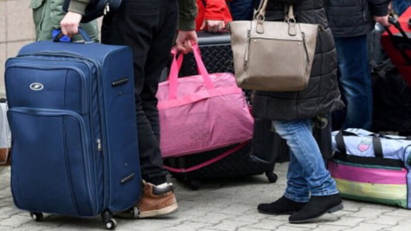 Що українцям можна ввозити з-за кордону: роз'яснення митниці