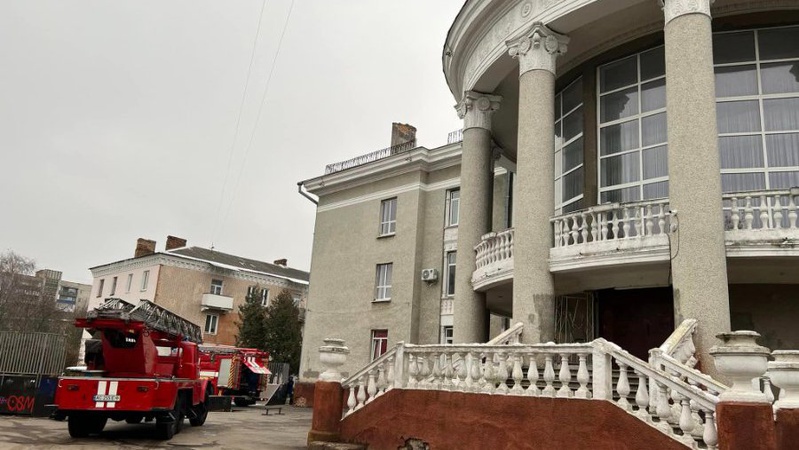 На Волині горів палац культури