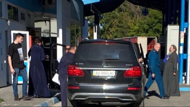 Настоятеля Києво-Печерської лаври затримали на спробі вивезти контрабанду