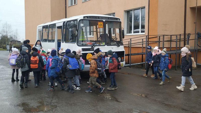 На Волині бракує шкільних автобусів