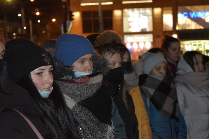 У Луцьку вшанували загиблих у зоні АТО та ООС