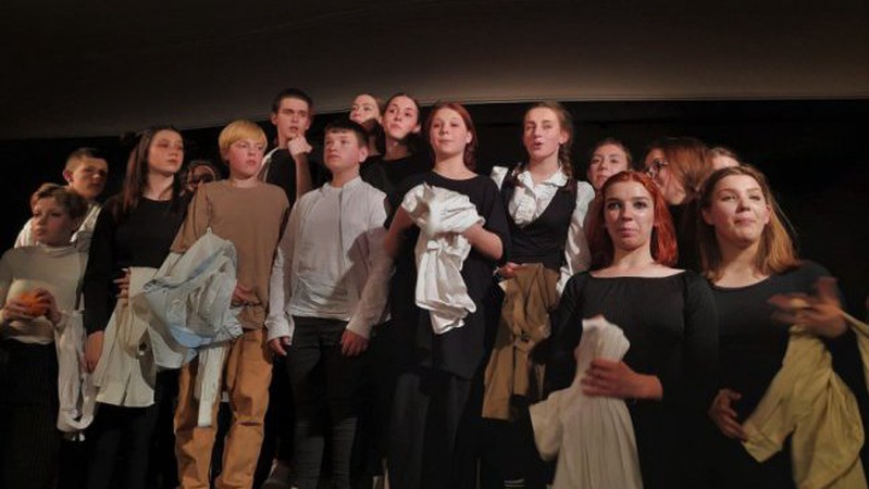 Луцькі театрали здійснили благодійні покази у Польщі. ФОТО