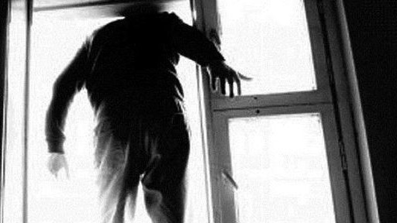 У Ковелі з вікна багатоповерхівки випав чоловік