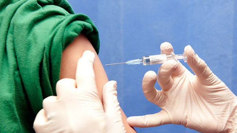 Чим відрізняється бустерна доза від додаткової та як її вколоти на Волині