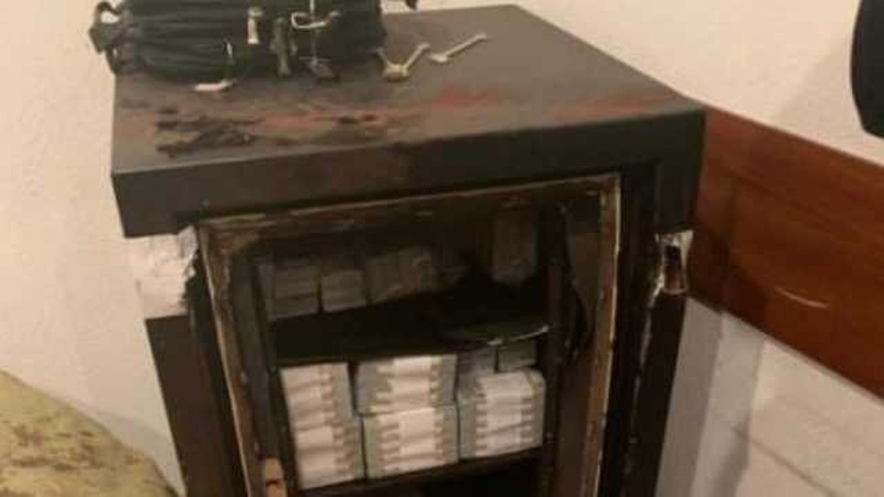 Суддя Вовк зберігав свої скарби в офісі менеджера Ахметова