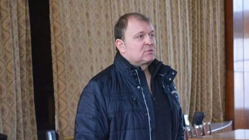 Ексвласник луцького заводу погрожував сусіду пістолетом