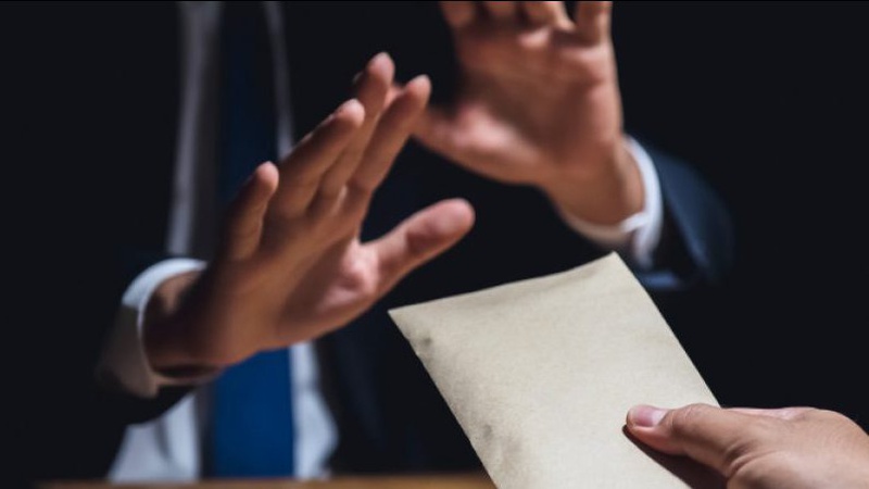 На Волині керівнику медзакладу пропонували закупляти обладнання за завищеними цінами, – депутат