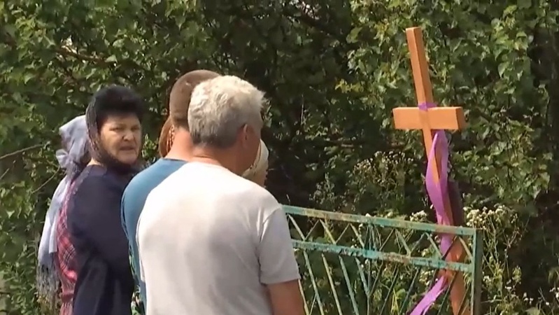 Сусіди розповіли про чоловіка, який палицею вбив матір у Маневичах