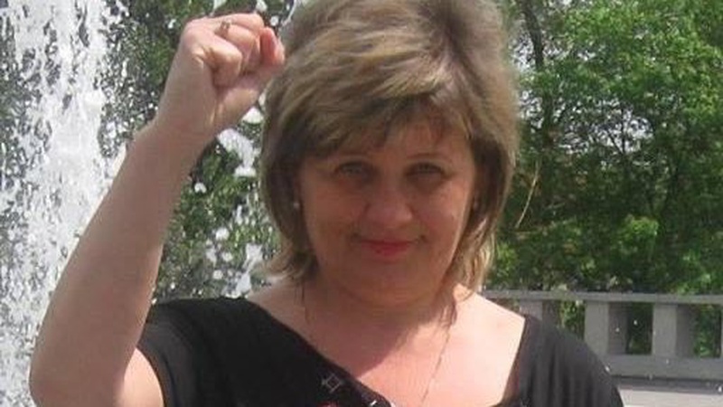 Волинянка запрошує воїнів на відпочинок до своєї хати