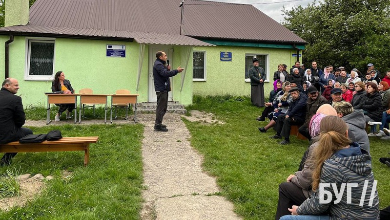 Громада храму волинського села Бортнів вирішила перейти до ПЦУ: священник підтримав парафіян