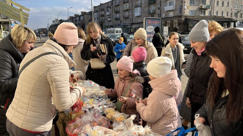У Ковелі на благодійному заході зібрали понад 40 тисяч гривень на потреби ЗСУ