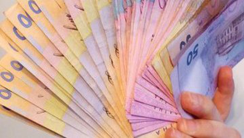 Верховна Рада звільнила волонтерів від сплати податків із зібраних цього року грошей