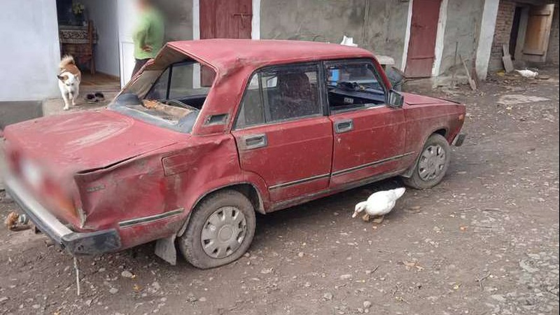 П’яна ДТП, домашнє насильство та хабар: поліцейські зловили чоловіка з «букетом» правопорушень