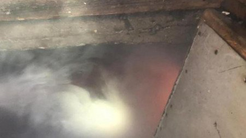 У Луцьку із задимленого підвалу врятували двох безхатьків