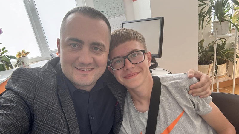 Нейрохірург з Луцька Михайло Ловга зустрівся з пацієнтом, якого оперував 7 років тому