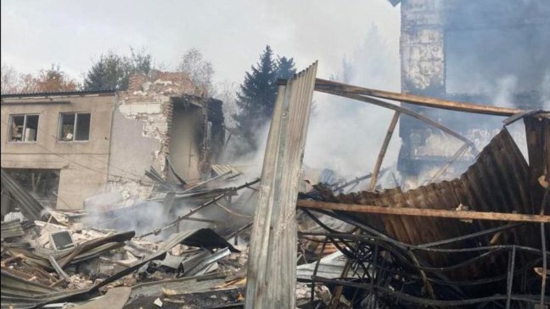 Російські окупанти вночі нанесли два удари по Запоріжжю: одна людина загинула