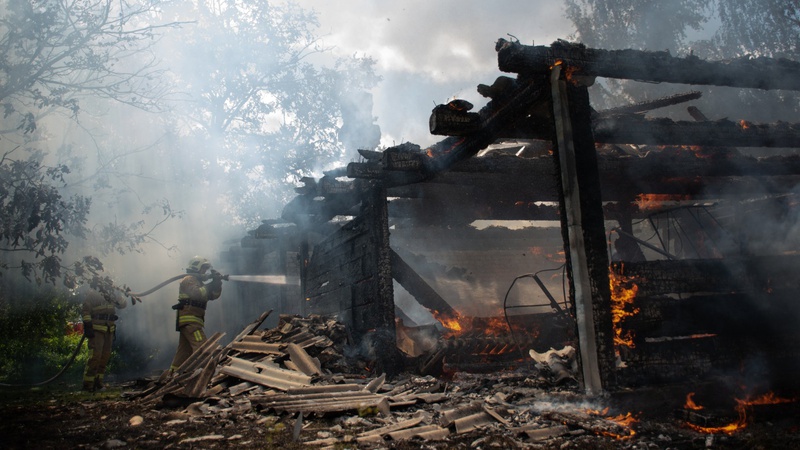 У селі на Волині горіла господарська будівля