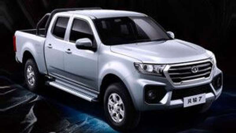 Медики Ківерців замовили Гладковському китайські пікапи «швидкої» на 19 мільйонів