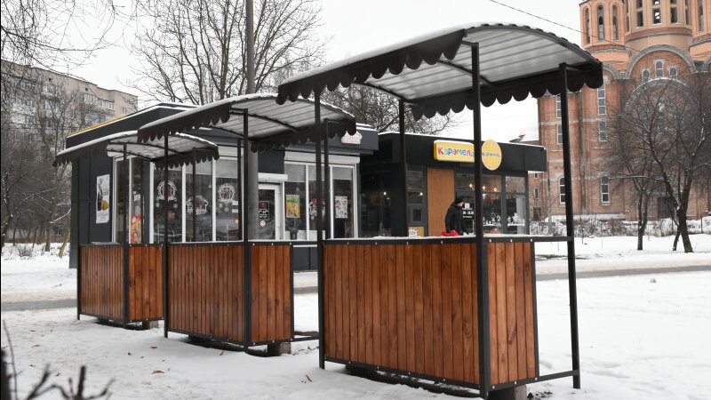 У Луцьку встановили ще декілька яток для торгівлі городиною