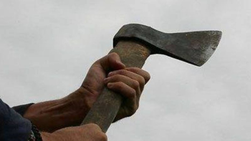 Через ревнощі волинянин бив сокирою свою односельця: поліція відкрила кримінальне провадження