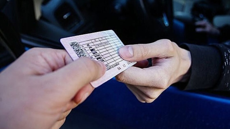 «Купив права в інтернеті»: волинянина судили за підроблене водійське посвідчення
