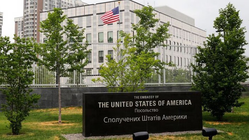 Підвищена загроза ракетного обстрілу: посольство США в Україні зробило заяву