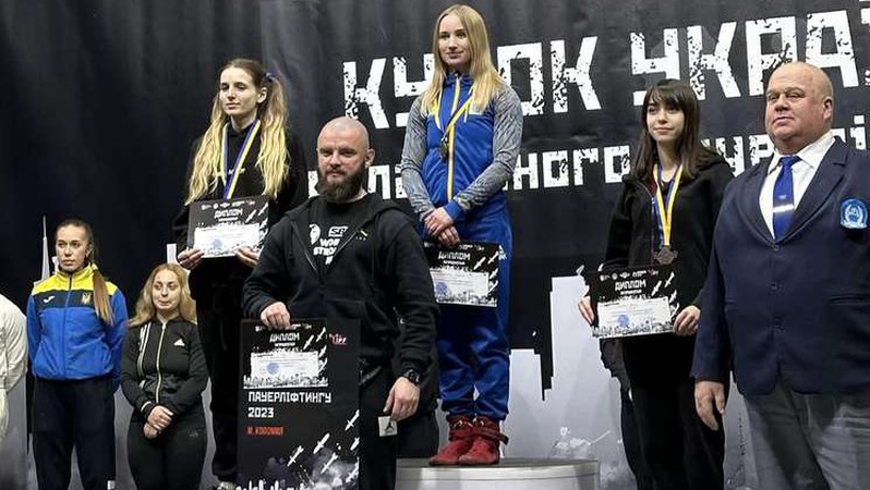 Лучанка встановила рекорд України на змаганнях з пауерліфтингу