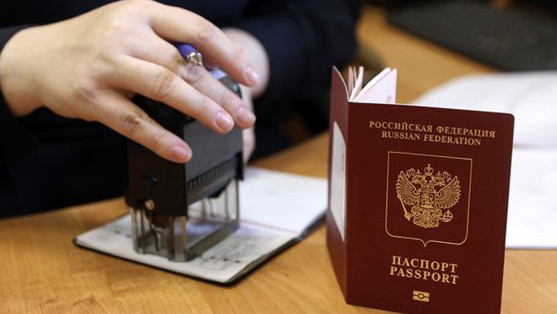 Візовий режим з Росією набув чинності: що це означає