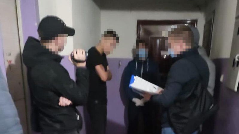 У Луцьку зловили молодих наркорозповсюджувачів
