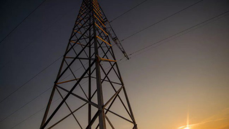 Нічні вибухи у Києві: частина міста залишилася без світла