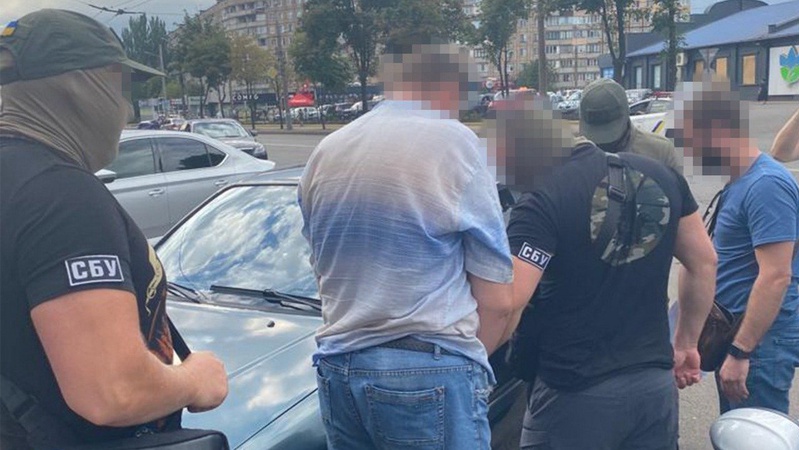 СБУ затримала коригувальника ракетних ударів по аеропорту Кривого Рогу