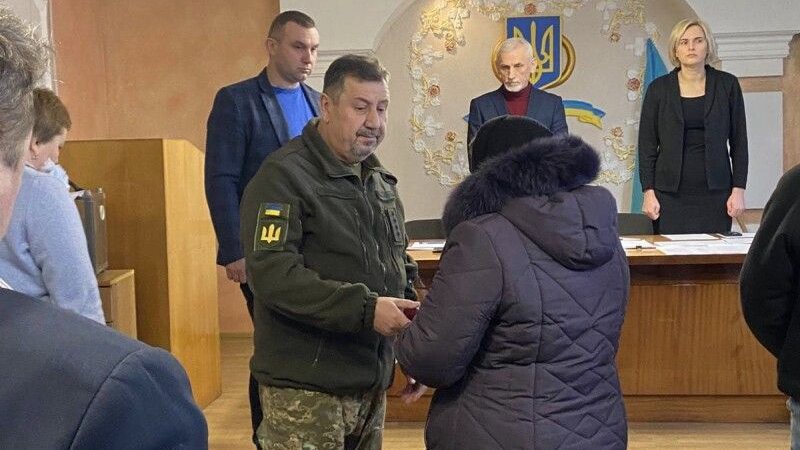 На Волині матерям вручили посмертні нагороди синів-Героїв. ФОТО