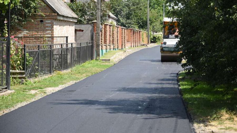У Луцькій громаді триває ремонт доріг