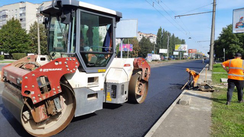 У Луцьку почали ремонт проспекту Соборності, а після цього вирішили обговорити схему організації руху