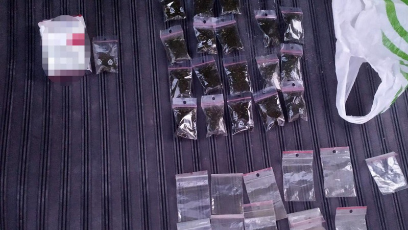 У Луцьку в авто 39-річного чоловіка поліцейські знайшли канабіс