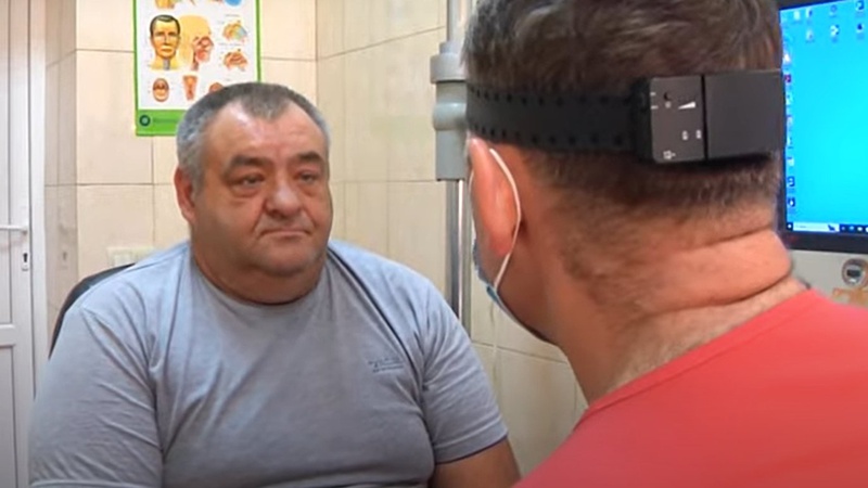 Луцькі лікарі прооперували чоловіка, який не міг нормально дихати 20 років