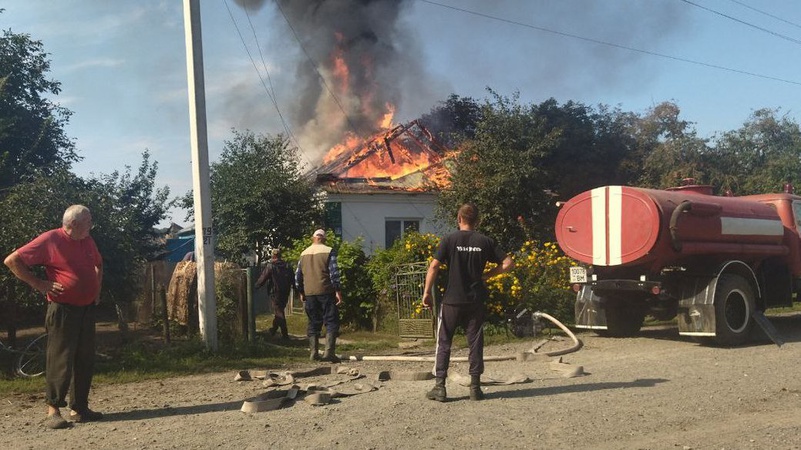 В селі на Волині загорівся приватний будинок. ФОТО