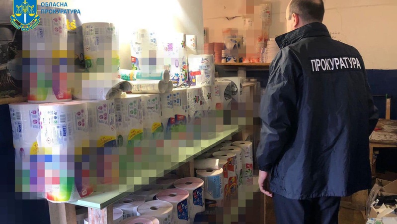 Судитимуть волинян, які налагодили масштабне підпільне виробництво побутової хімії