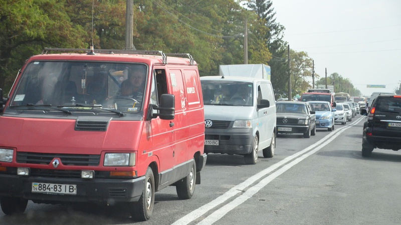 На трасі «Луцьк – Ковель» утворились довжелезні затори