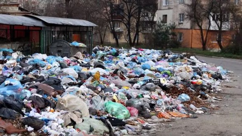 Де у Луцьку проблеми із вивезенням сміття. АДРЕСИ