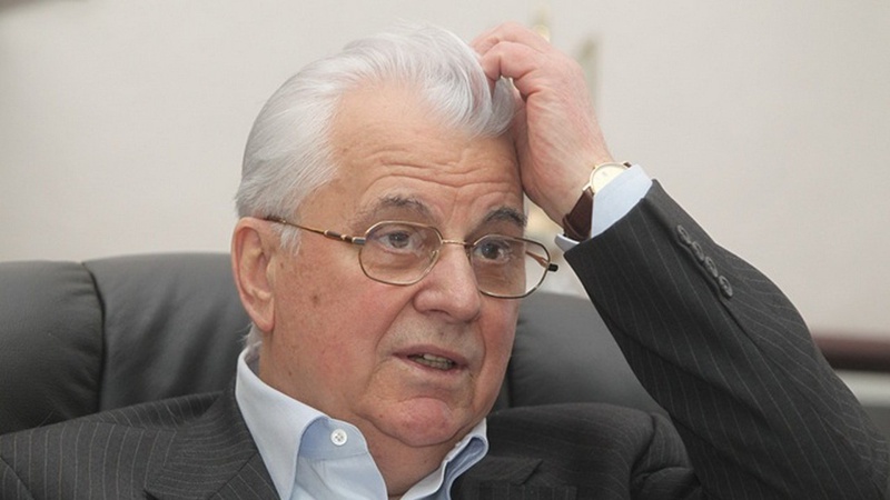 Леонід Кравчук після операції на серці місяць перебуває в реанімації