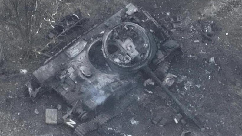 Ще 820 окупантів, 9 танків, 10 бронемашин і літак: втрати ворога за добу