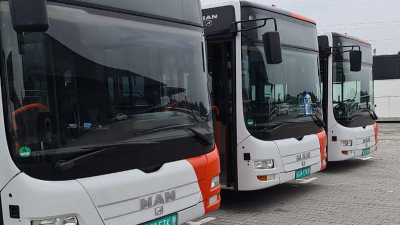 У Луцьку новий перевізник випустить на маршрути сучасні автобуси. ФОТО