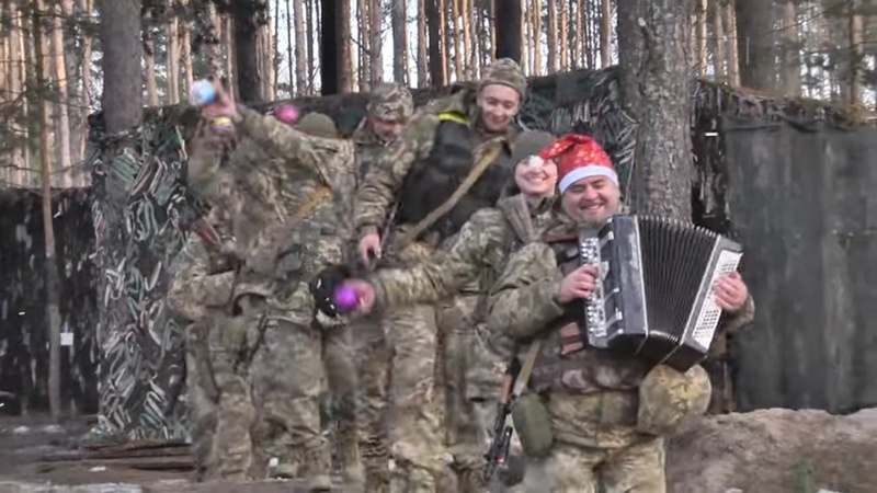 Воїни Волинської бригади Тероборони оригінально привітали земляків з Новим роком. ВІДЕО