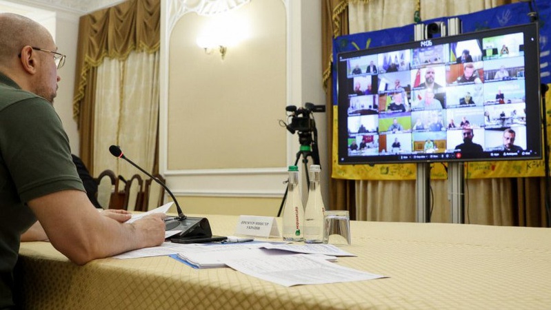 Шмигаль анонсував масову приватизацію з 1 вересня: що продаватимуть