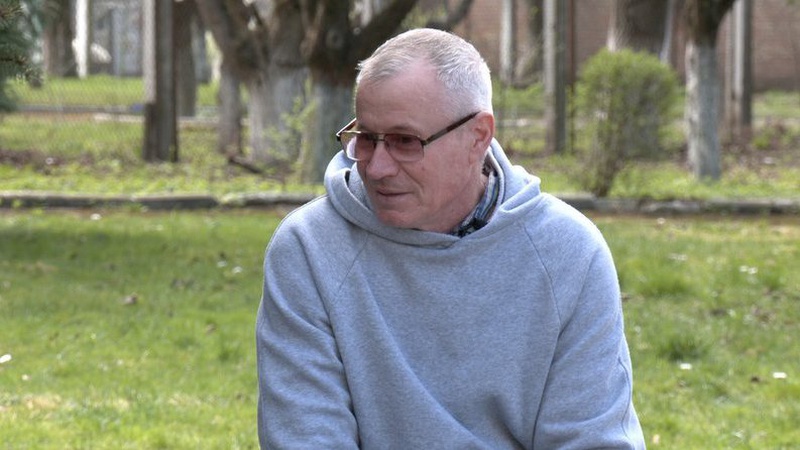 62-річний пастор вступив у ТРО, склав присягу і взяв до рук зброю: історія військового, який лікується у Луцьку