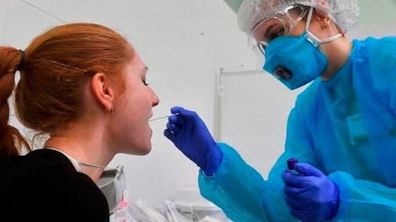 Кількість інфікувань COVID-19 в Україні за добу зросла на 1 тисячу