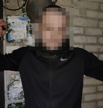 Опівночі в квартиру лучан через вікно залізли два грабіжники