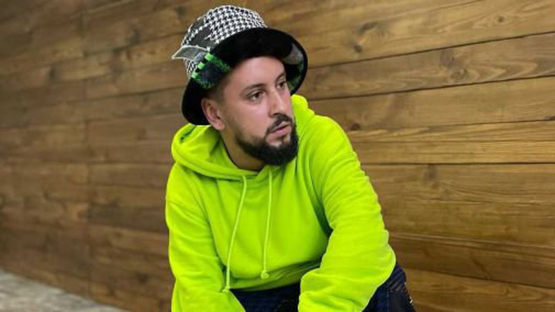 Монатік презентував пісню «ArtОборона», яку присвятив захисникам України